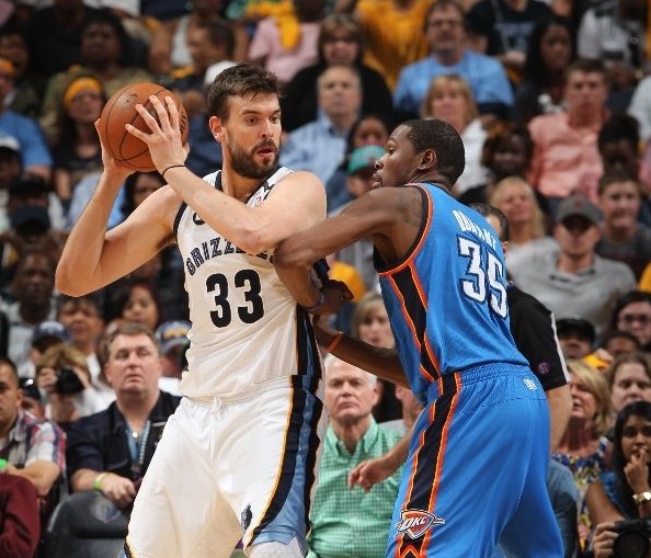 他更倾向利 他更倾向利